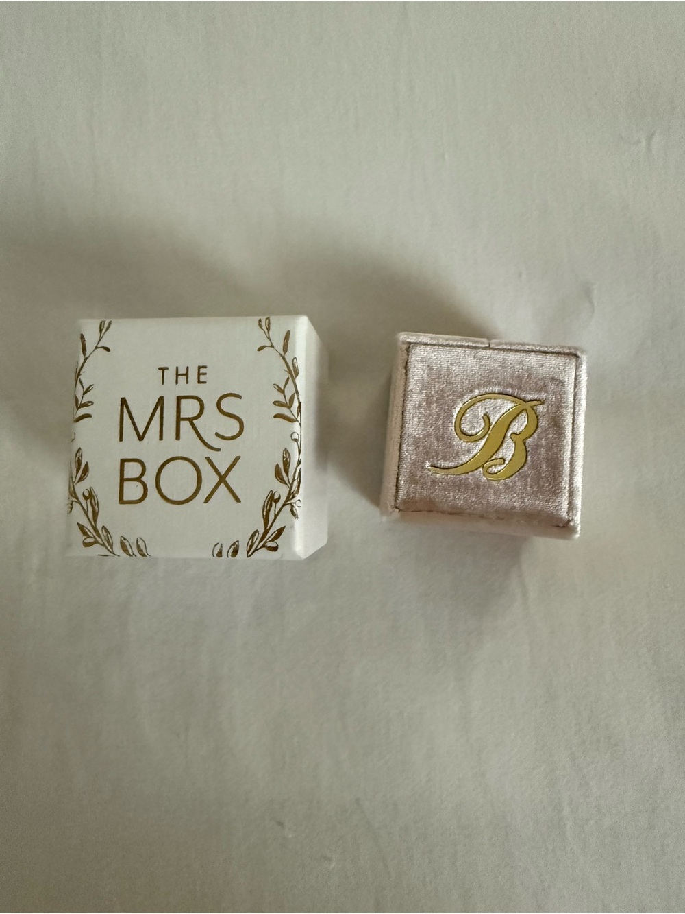 “B” Initial Velvet Jewelry Box - Blush Pink